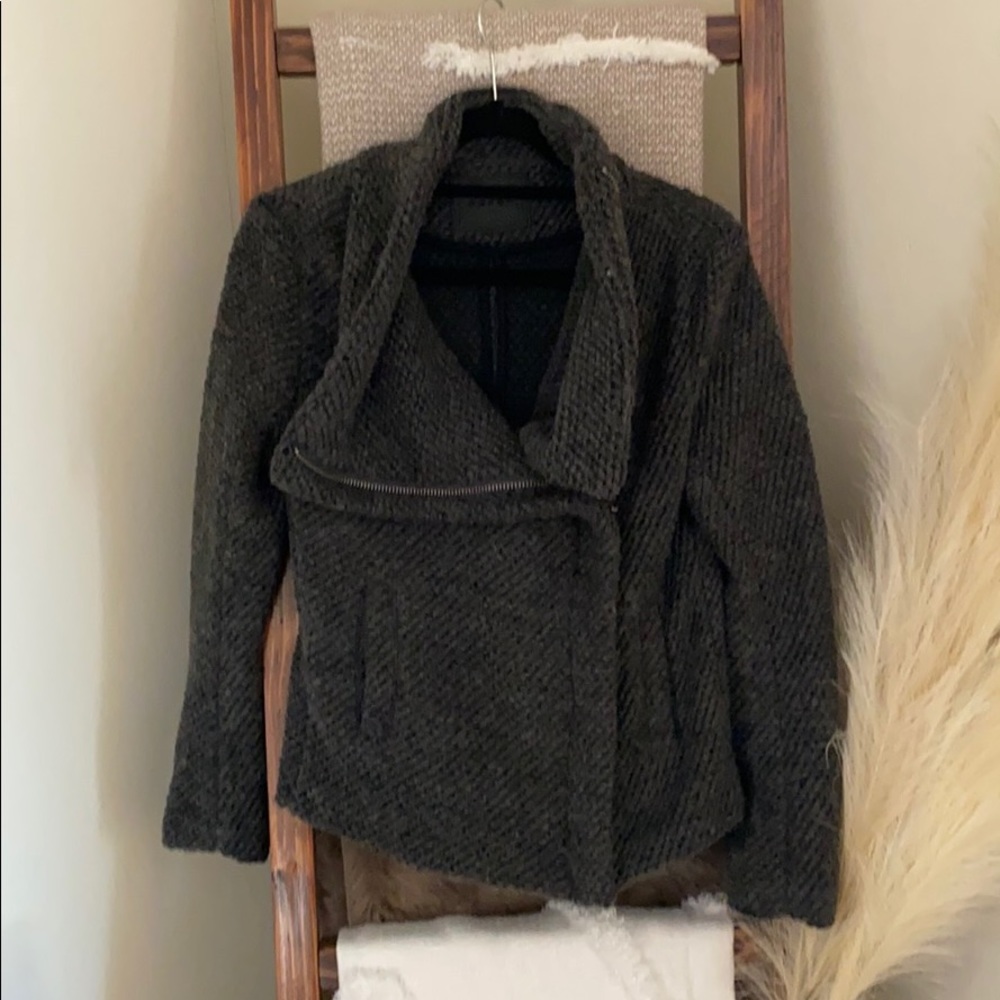 BLANK NYC GRAY KNIT JACKET. - Picture 1 of 4